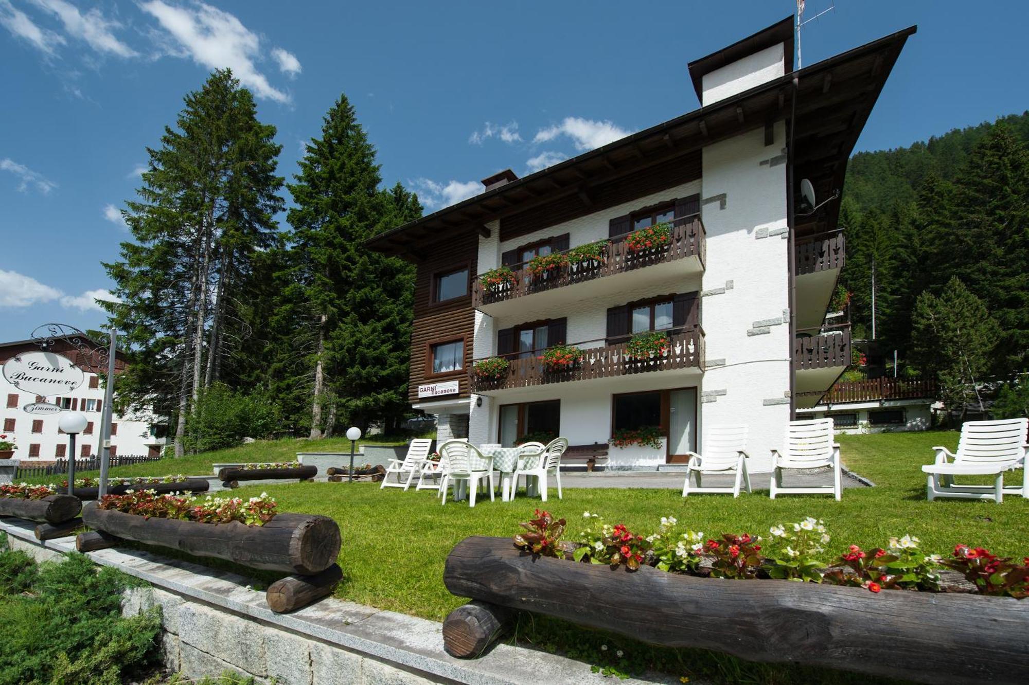 Garni Bucaneve Madonna Exterior foto